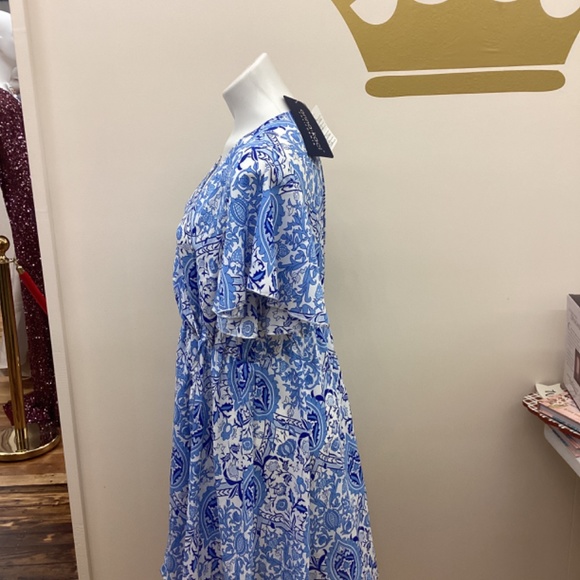 Casual plus size dress - Picture 2 of 4